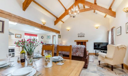 2 Bed in Ponthirwaun