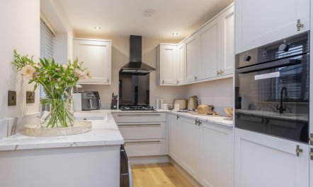 2 Bed in Thornton 1