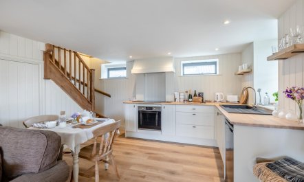 1 Bed in Beaminster 2