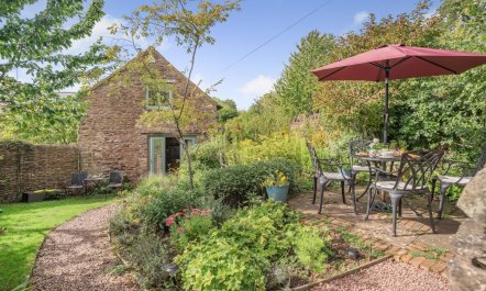 2 Bed in The Hendre