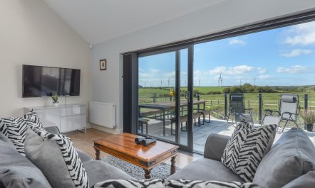 3 Bed in Red Row 2