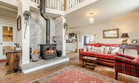 4 Bed in Quarnford 3
