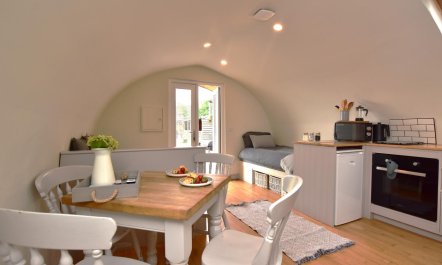 1 Bed in Rocester 1