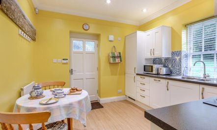 1 Bed in Clatcombe 3