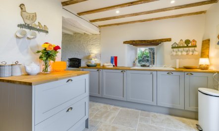 3 Bed in Newton St. Margarets 6
