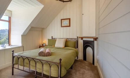 2 Bed in Islawrdref 4