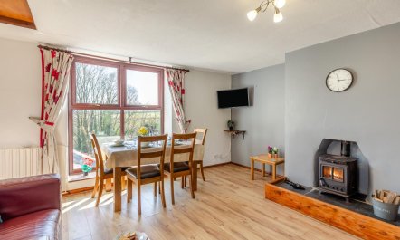 2 Bed in Woodford