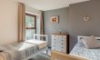 2 Bed in Woodford 5