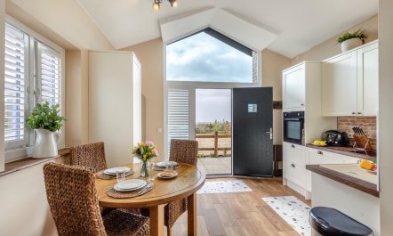 1 Bed in Rhossili 9
