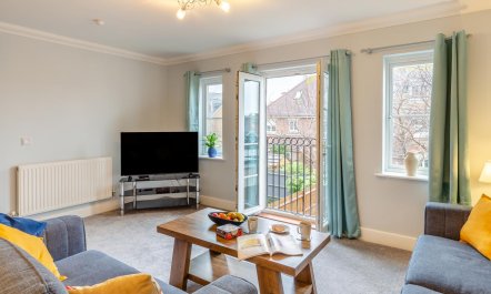 4 Bed in Weymouth 2