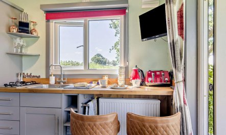 1 Bed in Llandeilo 5