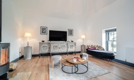 5 Bed in Galston 3
