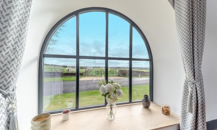 5 Bed in Galston 8