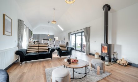5 Bed in Galston 4