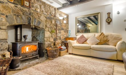 3 Bed in St. Florence 5