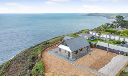3 Bed in Polruan 1