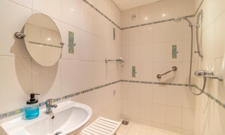 2 Bed in Shaftesbury 9