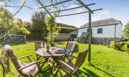 1 Bed in St. Austell 3
