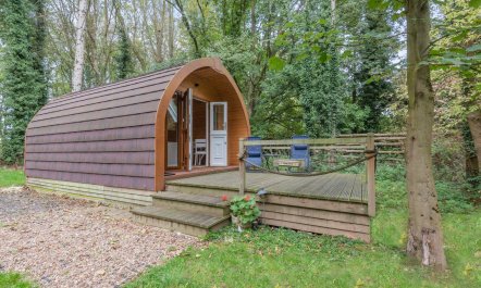 1 Bed in Saleby 4