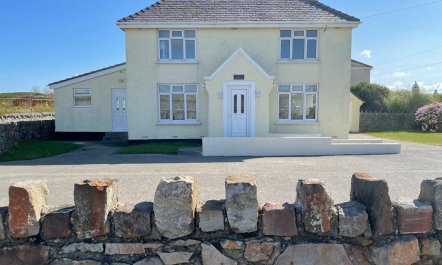 4 Bed in Trearddur Bay
