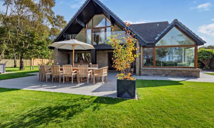 6 Bed in Ainsdale