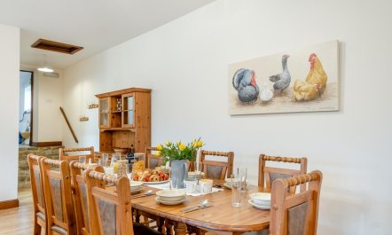 4 Bed in Whitwell 4