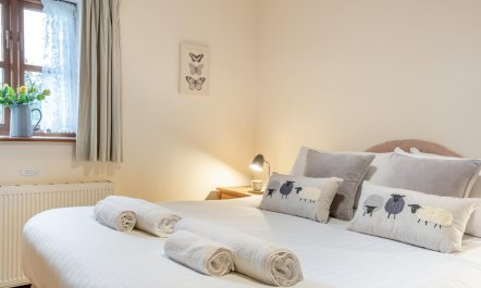 4 Bed in Whitwell 8