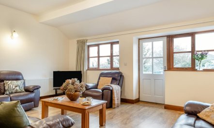 4 Bed in Whitwell 7