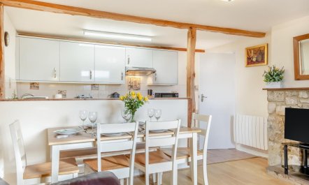2 Bed in Whitwell 2