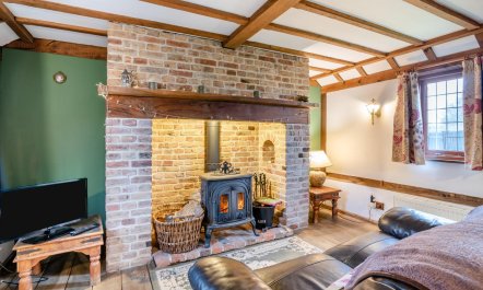 1 Bed in Ashburnham 3