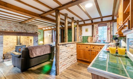 1 Bed in Ashburnham 6
