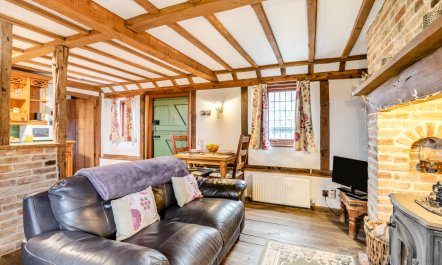 1 Bed in Ashburnham 1