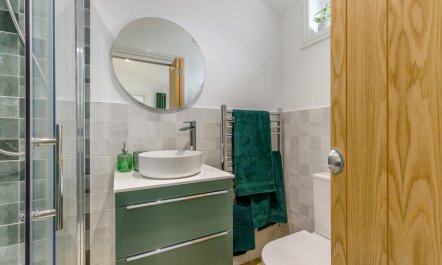 1 Bed in Overstrand 9