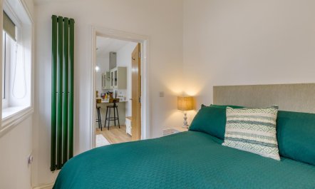 1 Bed in Overstrand 8