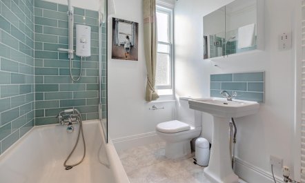 4 Bed in St. Ives 7