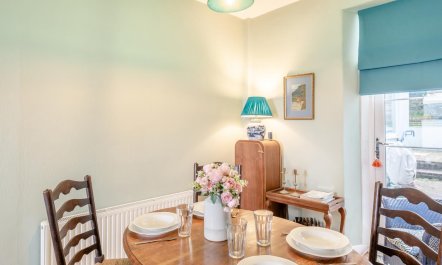 4 Bed in Brixham 5