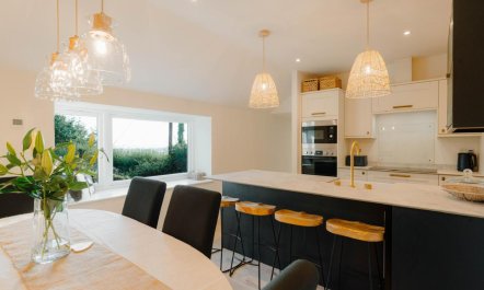 4 Bed in Lobb 5