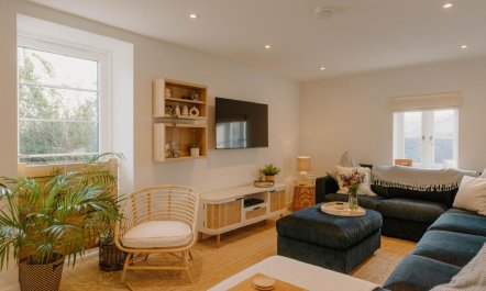 4 Bed in Lobb 7