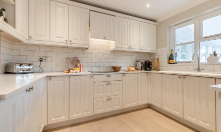 3 Bed in Docking 2