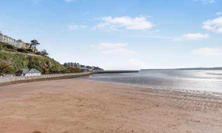 2 Bed in Torquay 3