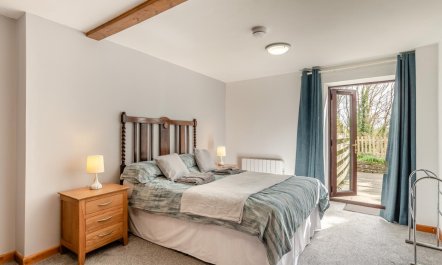 3 Bed in Woodford 8