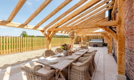 4 Bed in Moccas 2