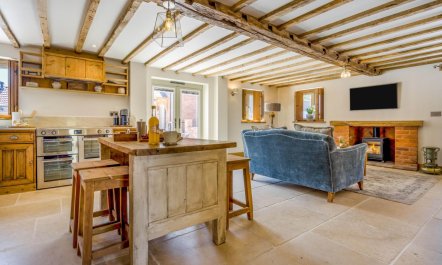 2 Bed in Moccas 2