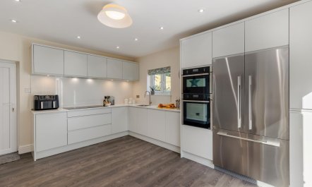 4 Bed in Aberdovey 8