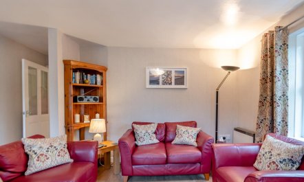 2 Bed in Broad Haven 1