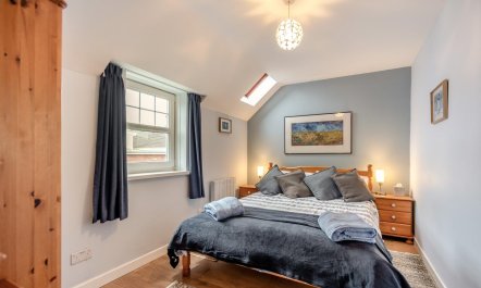 2 Bed in Broad Haven 2