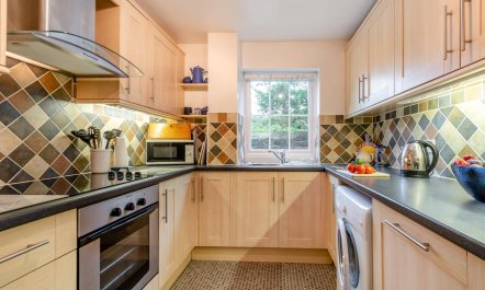 2 Bed in Broad Haven 9