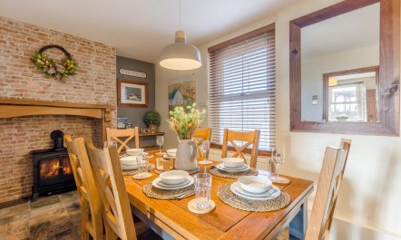 3 Bed in Rhossili 1