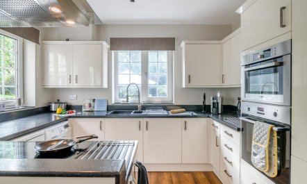 4 Bed in Symonds Yat 7