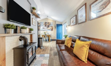 1 Bed in Rhossili 3